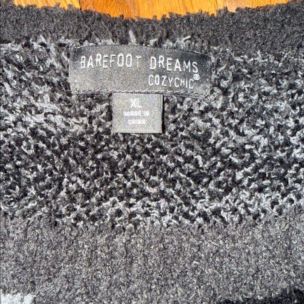 Barefoot Dreams Cozychic Carbon Camo Seaside Crewneck Pullover Size XL - Picture 3 of 4